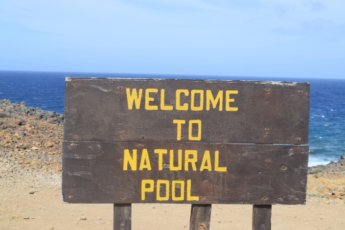 entrnace natural pool aruba