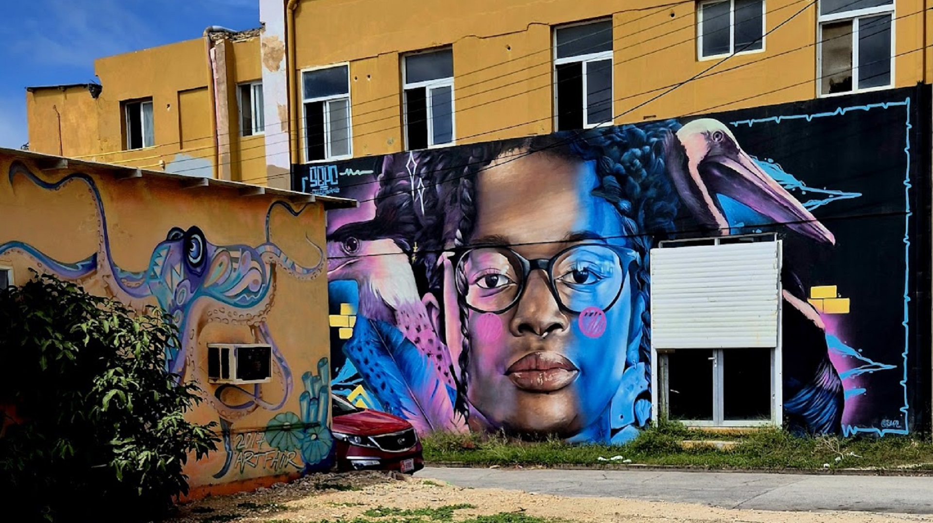mural tour view